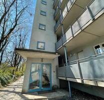 Sanierte 3-Zimmer-Wohnung mit 2 Balkonen und Einbauküche - München Pasing-Obermenzing