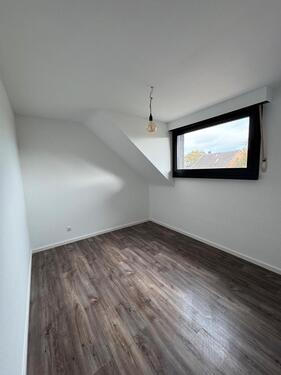 Foto - Modernisierte 4-Zimmer-Wohnung in Drölsholz Korschenbroich