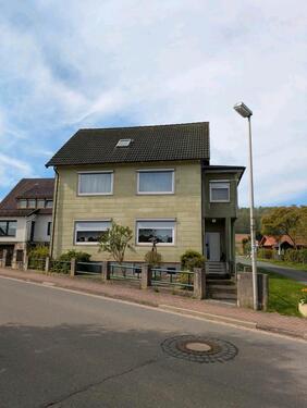 Foto - Ein-Zweifamilienhaus in Alfeld OT Warzen