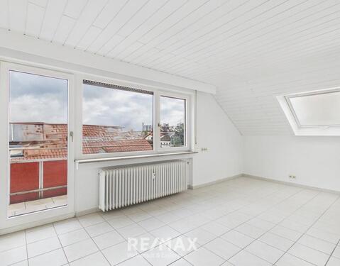 Foto - Helle 3-Zimmer-DG-Wohnung mit Balkon