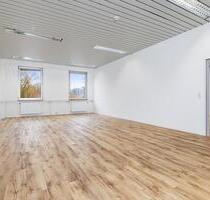 PROVISIONSFREI | Helle 5-Raum-Bürofläche (188 m²) | 5 Stellplätze | Neusäß