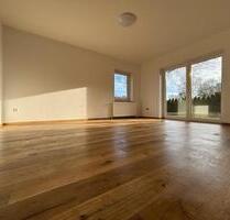 Schöne Erdgeschosswohnung mit Terrasse & EBK in Bockhornerfeld