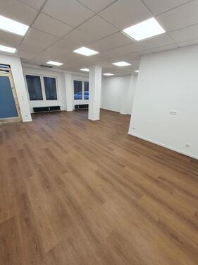 Foto - Renovierte Gewerbefläche – 60 m² im Zentrum direkt am EDEKA