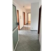 3ZKB Wohnung zu vermieten - 525,00&nbsp;EUR Kaltmiete, ca.&nbsp; 75,00&nbsp;m&sup2; in Warburg (PLZ: 34414)