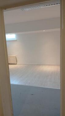 Foto - 1 Gewerberaum (gesamt 36 m²) im Untergeschoss Berlin-Hohenschönhausen – Hansastraße 216
