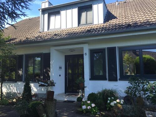 Foto - BONN: Freistehendes Einfamilienhaus im französischen Landhausstil