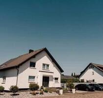 Einfamilienhaus - 560.000,00&nbsp;EUR Kaufpreis, ca.&nbsp; 265,00&nbsp;m&sup2; in Nauort (PLZ: 56237)