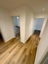 Foto - Kernsanierte 3-Zimmer-Wohnung mit Garage – provisionsfrei