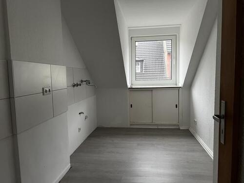 Foto - Gemütliche Dachgeschoß Wohnung, wartet auf neue Mieter.