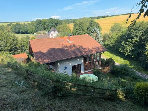 Foto - 5 Zimmer Einfamilienhaus zum Kaufen in Felsberg