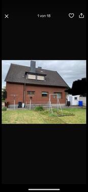 Foto - Geklinkertes Ein oder zwei Familienhaus