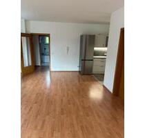 Neu renovierte 2-Zimmer Penthouse-Wohnung in ruhiger Lage - Metten