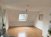 Foto - 2-Zimmer-Dachgeschosswohnung - 680,00 EUR Kaltmiete,