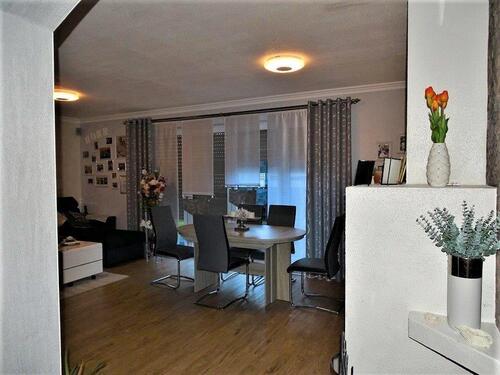 Foto - 4 Zimmer EG-Wohnung mit Sauna, neuer EBK, Terrasse & Garage