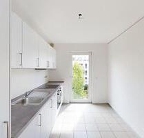 Helle 2-Zimmer-Wohnung inkl. neuer EBK mit Blick ins Grüne! - Düsseldorf Stadtbezirk 7