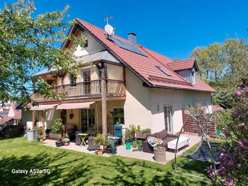 Foto - 4Zi. Dachgeschoss auf 150qm - 1.650,00&nbsp;EUR Kaltmiete, ca.&nbsp; 150,00&nbsp;m&sup2;