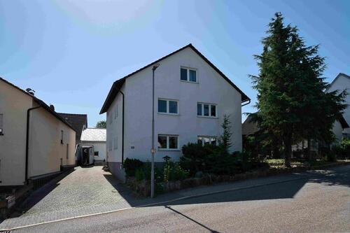 Foto - Außergewöhnliches Mehrgenerationenhaus auf dem Land bei Karlsruhe