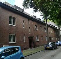 Gemütliche Dachgeschosswohnung mit Potential - Duisburg Mittelmeiderich