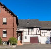 Liebevoll modernisiertes Einfamilienhaus provisionsfrei - Breidenbach