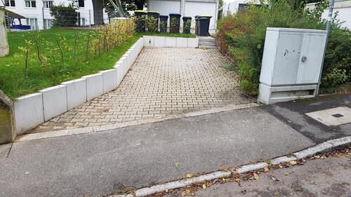 Foto - Vermiete großen Stellplatz in Weinstadt- Beutelsbach