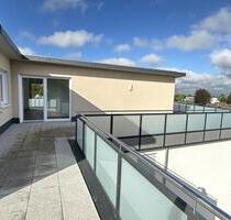 Penthouse-Wohnung, barrierefrei mit dreiseitiger -Dachterrasse in Memmingen