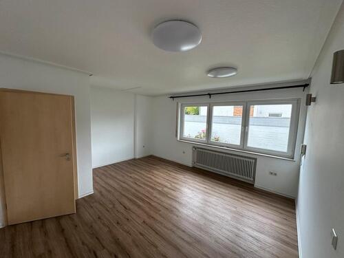 Foto - Vermietung gewerblich - 350,00 EUR Kaltmiete,