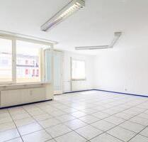 Erstbezug nach Sanierung: 2,5-Zi.-Wohnung mit Balkon im 1. OG - Weil am Rhein