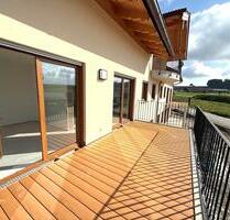 Erstbezug: attraktive 3-Zimmerwohnung mit Aufzug, TG und Bergblick - Schonstett