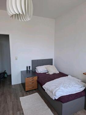 Foto - Zimmer zu vermieten - 380,00&nbsp;EUR Kaltmiete, ca.&nbsp; 35,00&nbsp;m&sup2;