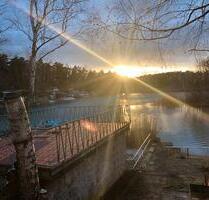 Bungalow, direkt am Wasser - 58.000,00&nbsp;EUR Kaufpreis, ca.&nbsp; 30,00&nbsp;m&sup2; in Doberlug-Kirchhain (PLZ: 03253)