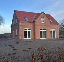 Der Natur so nahe: Großzügiges Einfamilienhaus mit 6 Zimmern - ERSTBEZUG - Schülldorf