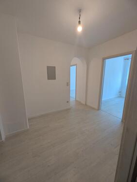 Foto - 4-Zimmer-Wohnung inkl. Tiefgaragenstellplatz, Balkon, Garten