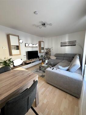 Foto - 4-Zi.-Wohnung - 820,00&nbsp;EUR Kaltmiete, ca.&nbsp; 81,20&nbsp;m&sup2;