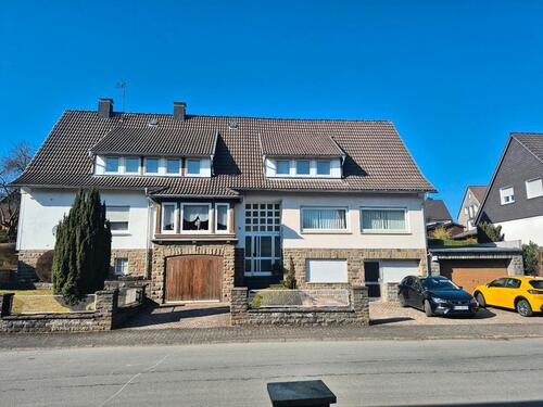 Foto - Haus in Erndtebrück - 370.000,00&nbsp;EUR Kaufpreis, ca.&nbsp; 250,00&nbsp;m&sup2;