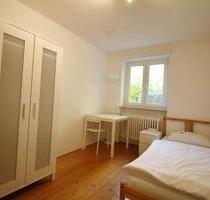 Möbliertes Zimmer mit eigener Miniküche (Kitchenette) - Landau an der Isar