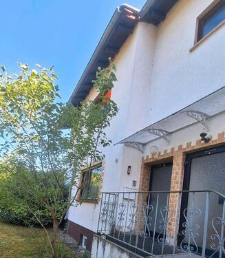 Foto - 4 Zimmer Whg in Zweifamilienhaus zu vermieten