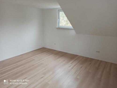 Foto - Schöne 4 Zimmer DG-Whg mit großem Balkon