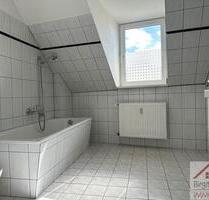 Nähe Platz der Freiheit, Bahnhof * Maisonette-Dachgeschoss-Altbauwohnung * EBK, Tageslichtbad - Schwerin