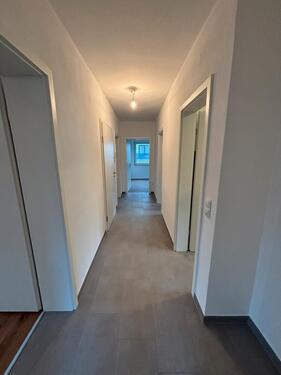 Foto - Neurenovierte, helle 4-Zimmer Wohnung zu vermieten