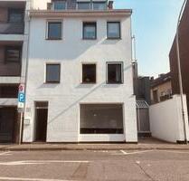 +++ Mehrfamilienhaus mit über 6% Mietrendite in Rheydt +++ - Mönchengladbach Süd