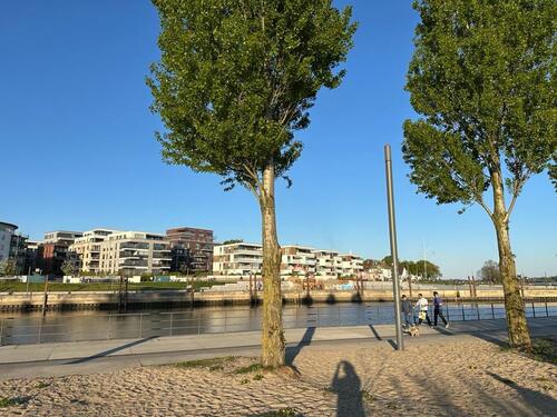 Foto - Wedel-Strandweg mit Elbblick - 1.700,00 EUR Kaltmiete,