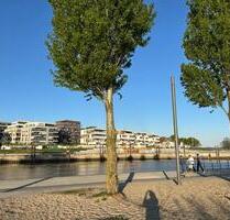 Wedel-Strandweg mit Elbblick - 1.700,00 EUR Kaltmiete, in Wedel (PLZ: 22880)