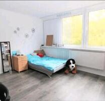 Stilvolle, gepflegte 1-Zimmer-Wohnung mit EBK + TG in Kerpen - Niederkassel