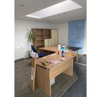 Büro mit Möbel , Glasfaseranschluß und Parkplatz - Magdeburg Nordwest