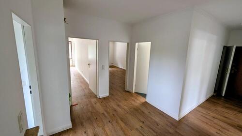 Foto - 5-Zimmer-Wohnung mit Balkon, EBK und Tiefgarage in Wellingsbüttel