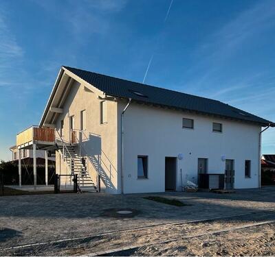 Foto - Wohnung 2,5 Zimmer mit Terrasse Balkon