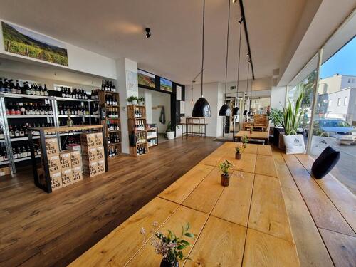 Foto - Ladenlokal mit großer Schaufensterfront in der Wittener Innenstadt