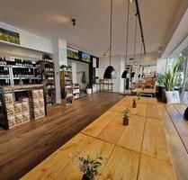 Ladenlokal mit großer Schaufensterfront in der Wittener Innenstadt