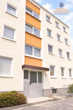 Foto - 3-Zimmer-Wohnung, 72 m², saniert, EBK, Loggia – Soltau Ost zur Miete