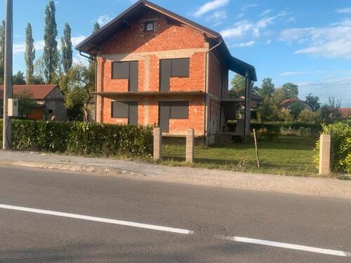 Foto - Haus im Bihac, Bosnien und Herzegowina